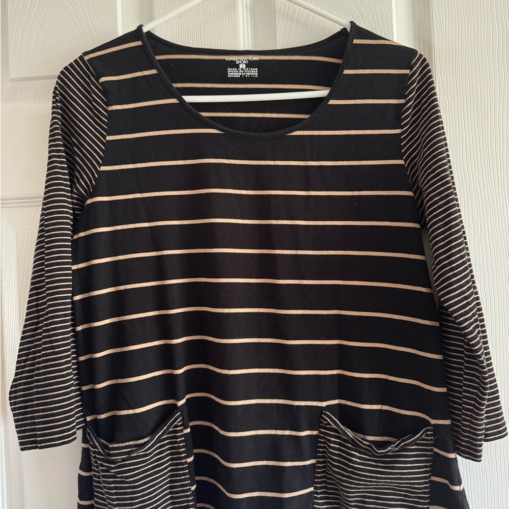 Jones New York Black and Tan Striped Long Sleeve Top
